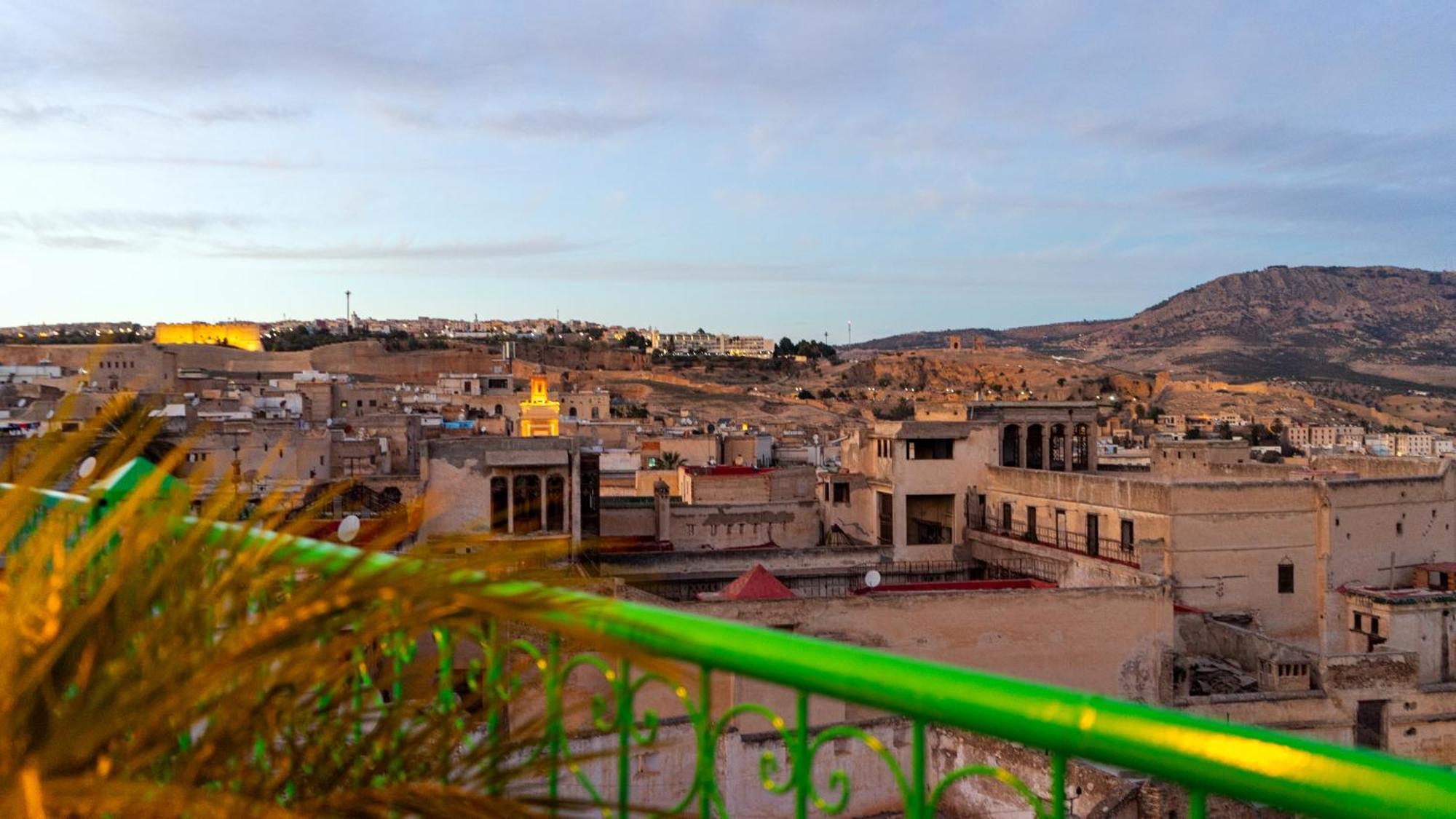 Riad Dar El Ouedghiri เฟส ภายนอก รูปภาพ