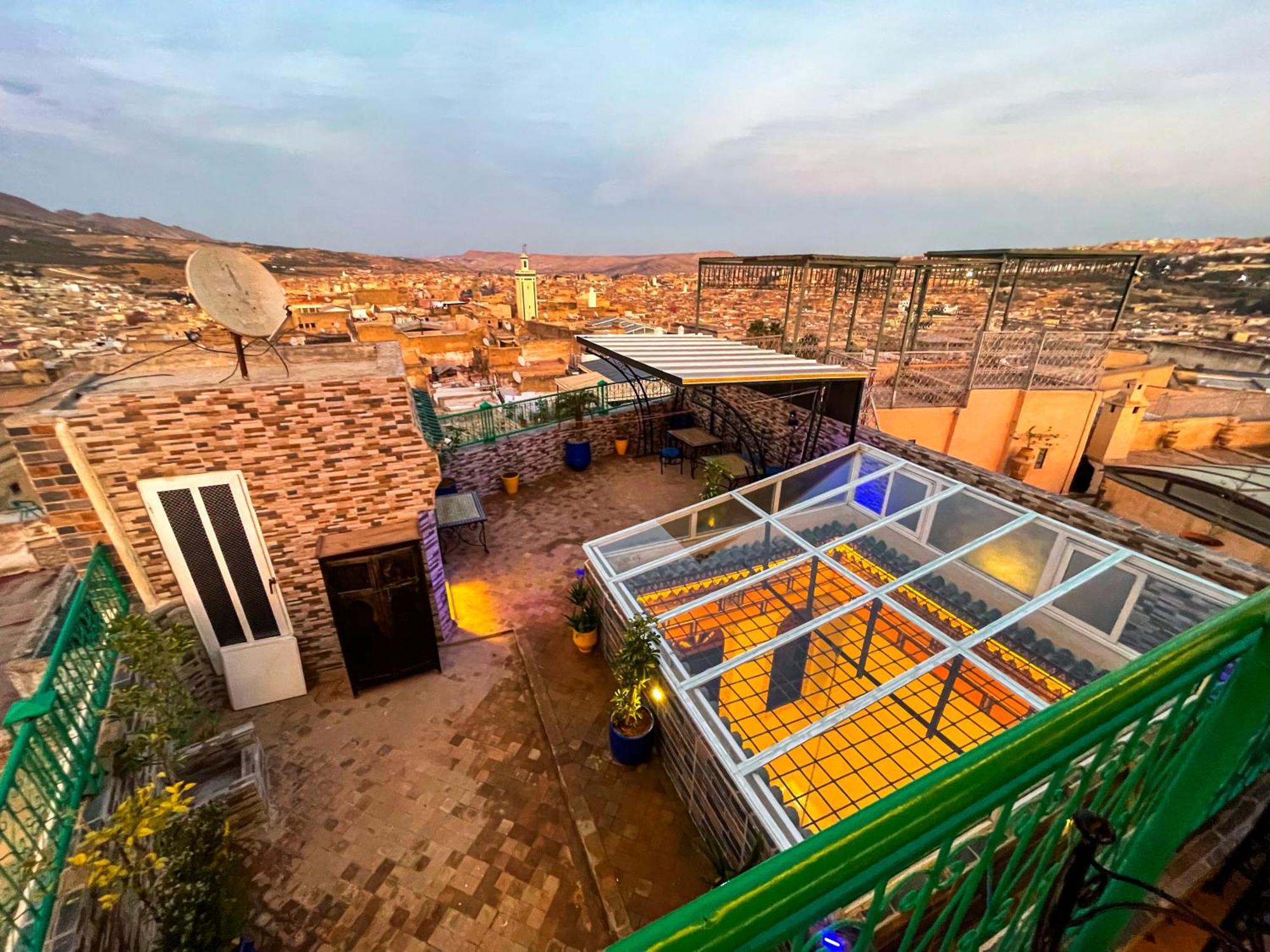 Riad Dar El Ouedghiri เฟส ภายนอก รูปภาพ