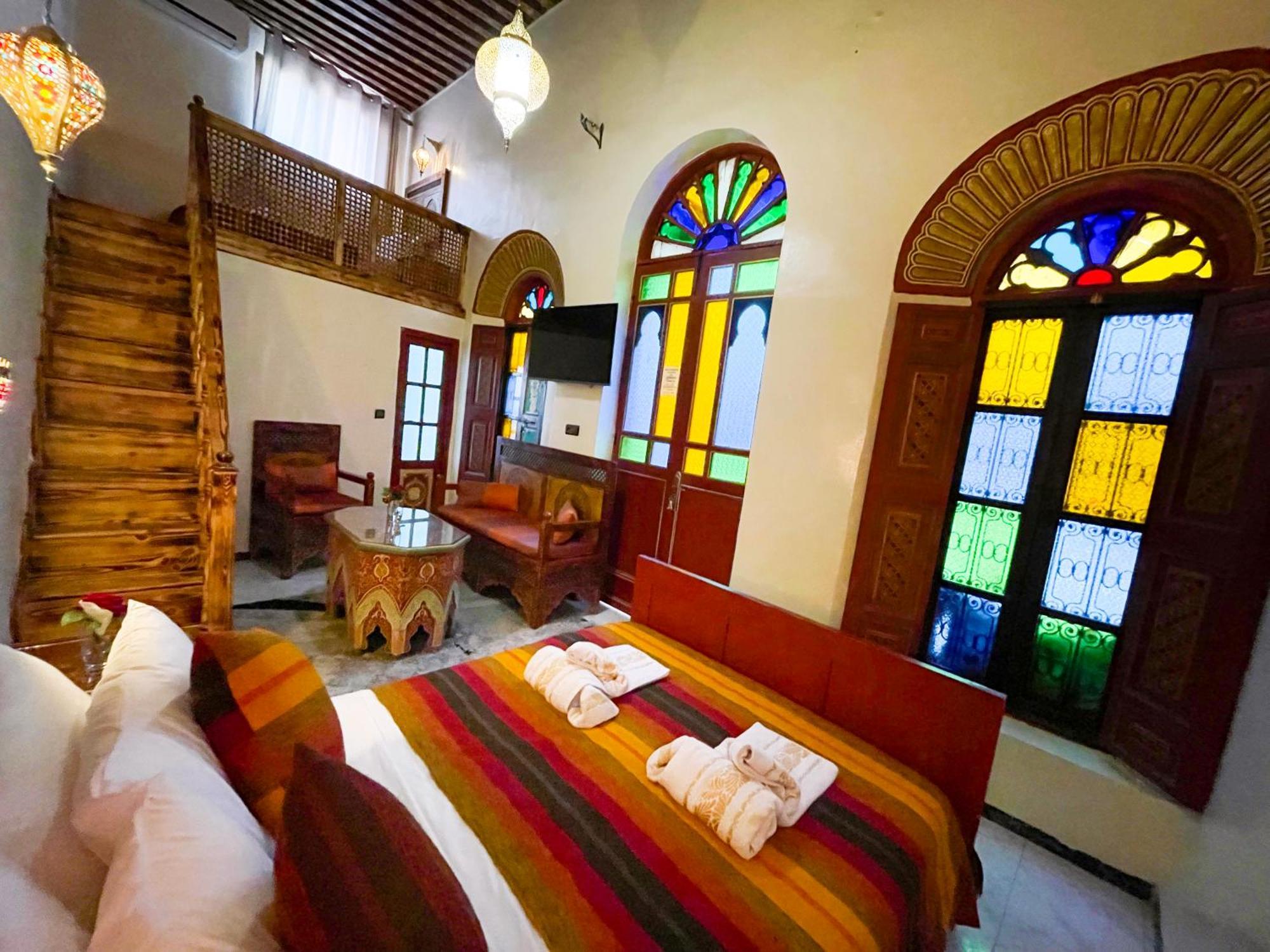 Riad Dar El Ouedghiri เฟส ภายนอก รูปภาพ