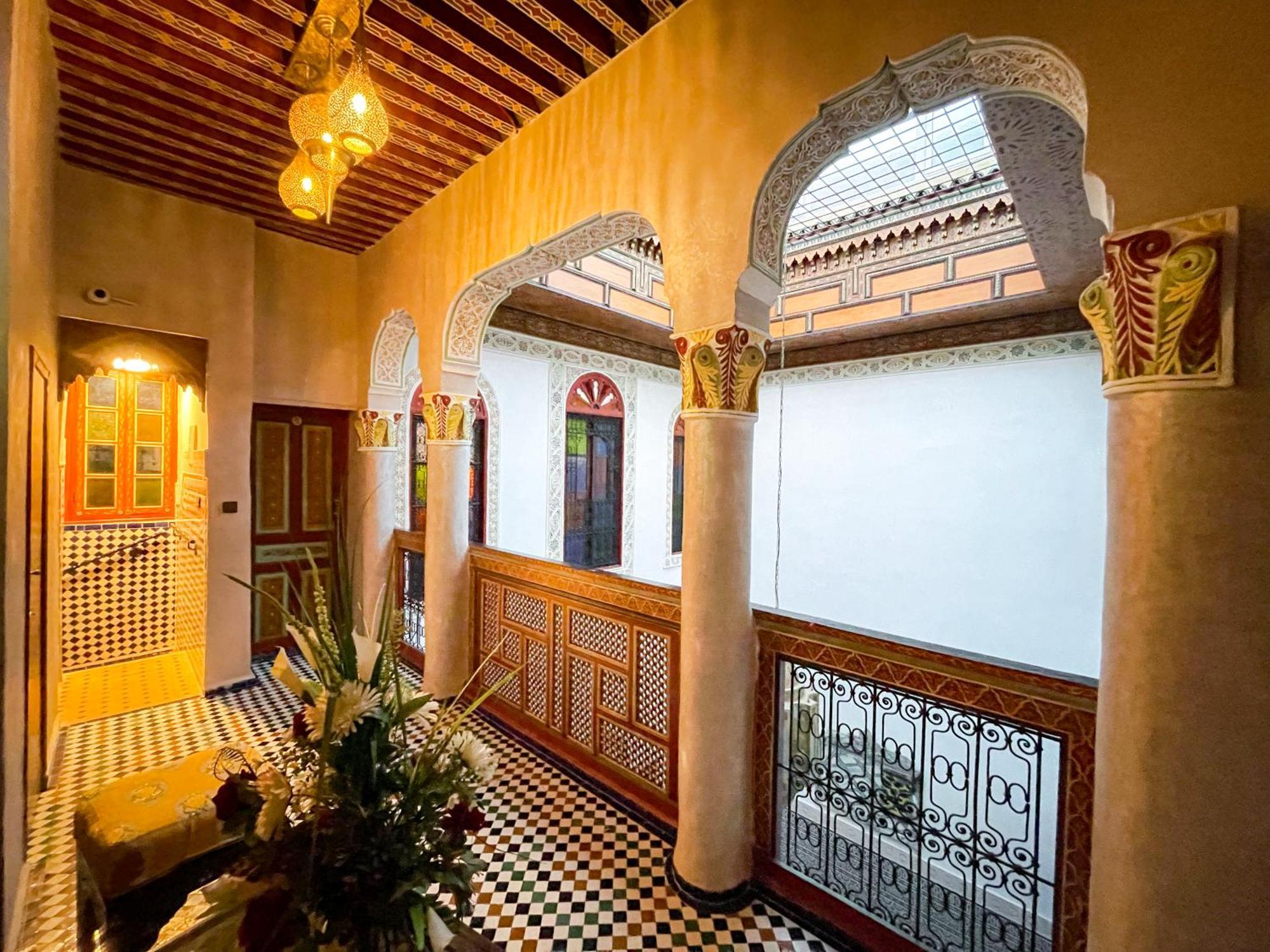 Riad Dar El Ouedghiri เฟส ภายนอก รูปภาพ