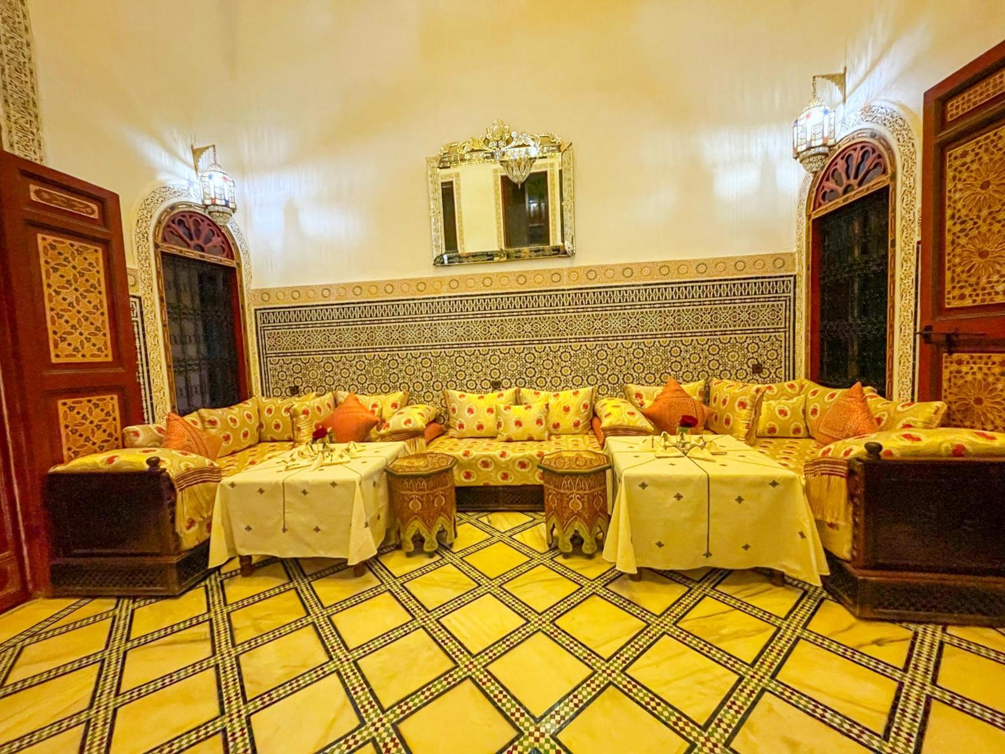 Riad Dar El Ouedghiri เฟส ภายนอก รูปภาพ