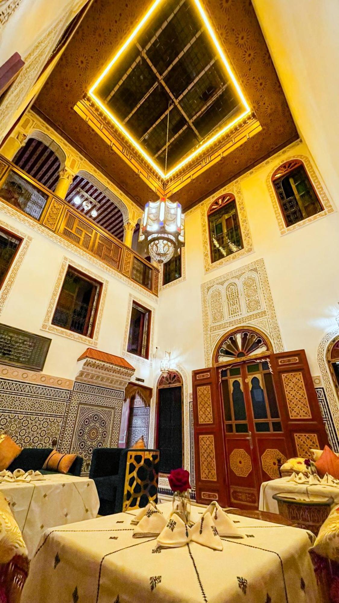 Riad Dar El Ouedghiri เฟส ภายนอก รูปภาพ
